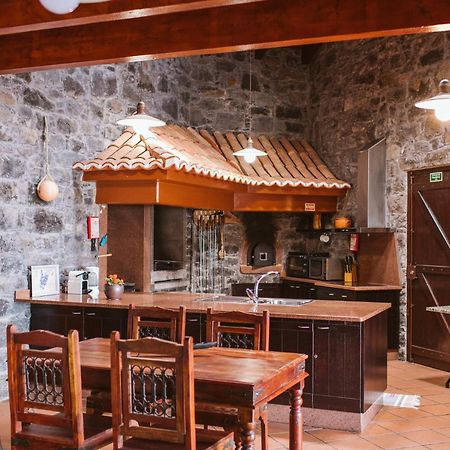 Seixal Sunny Villa A & B By Amazing Madeira Номер фото