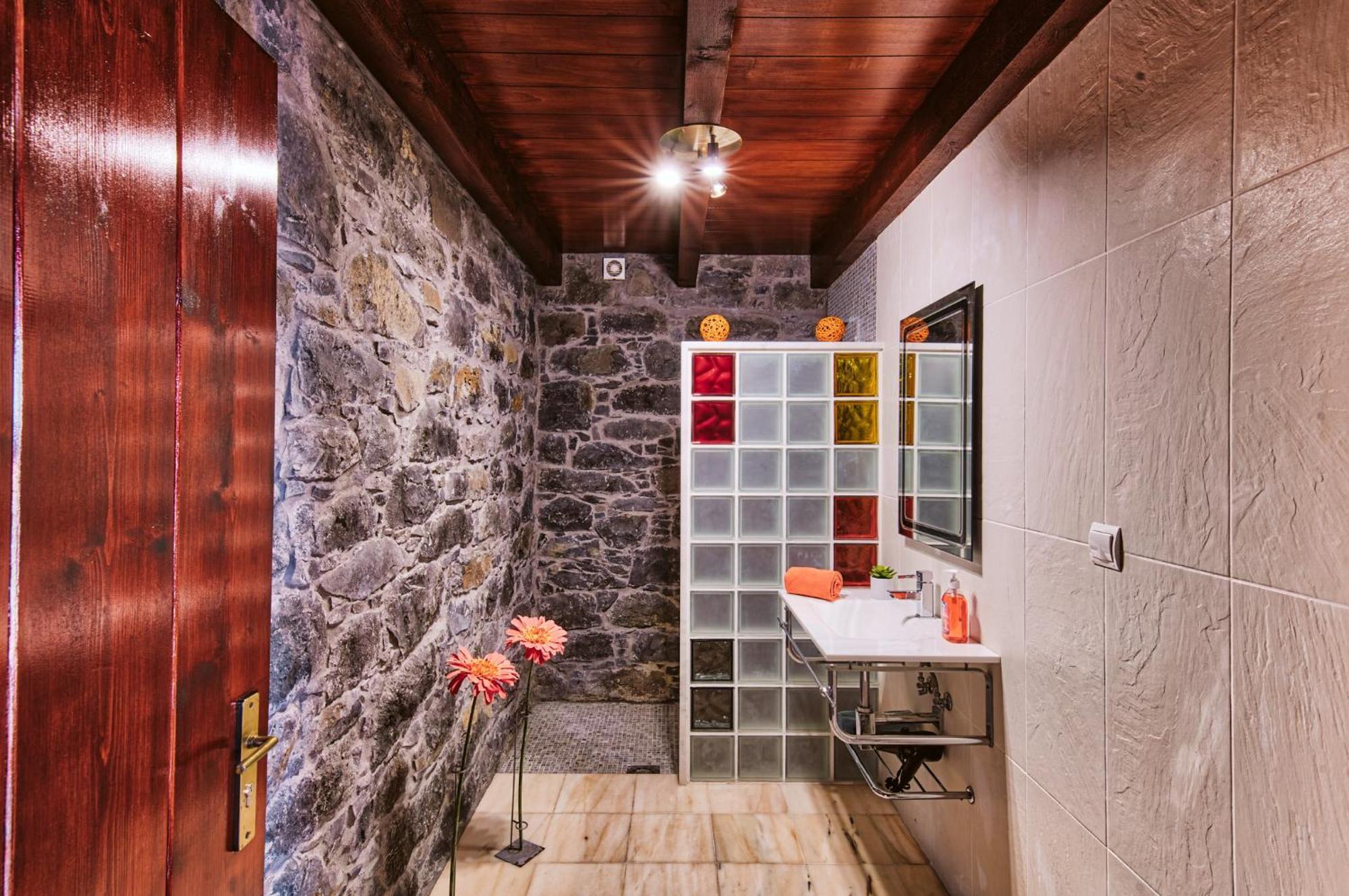 Seixal Sunny Villa A & B By Amazing Madeira Номер фото